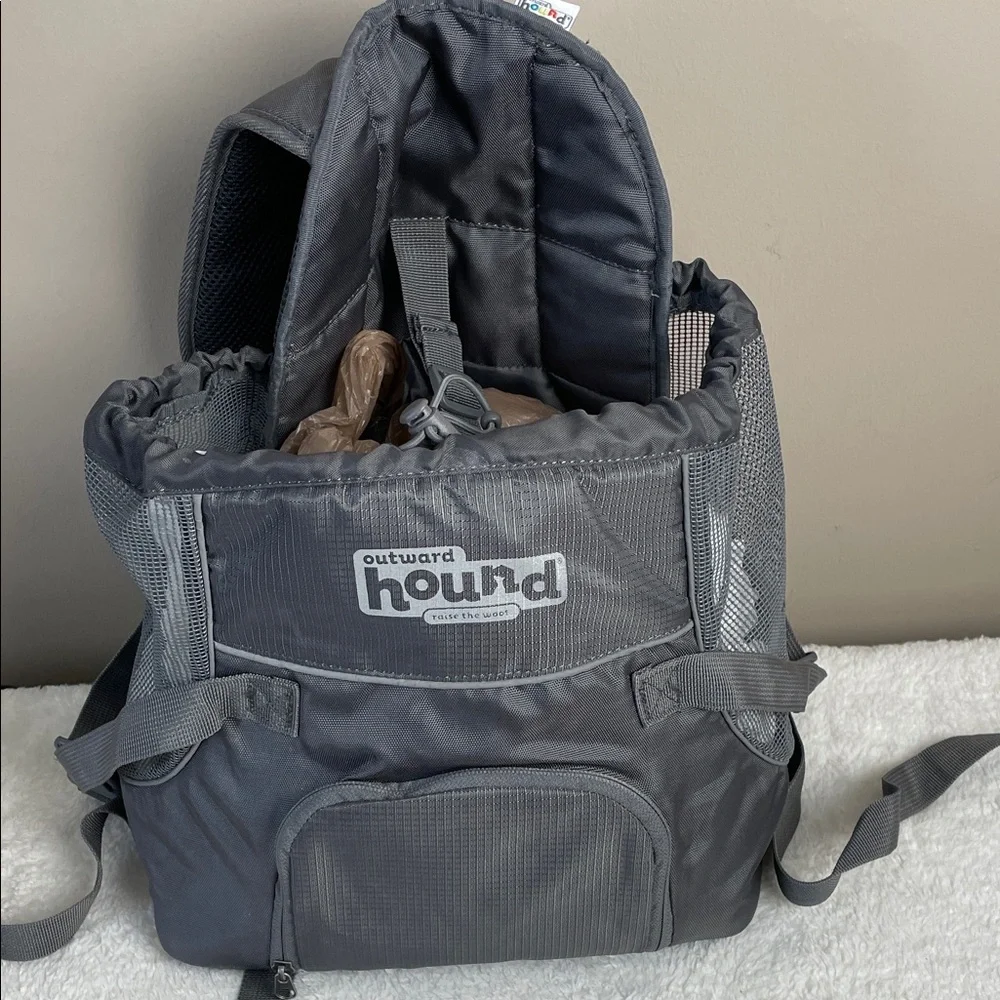 Outward Hound Pooch Pouch Front Load Dog Carrier Unisex Charcoal Pet Backpack